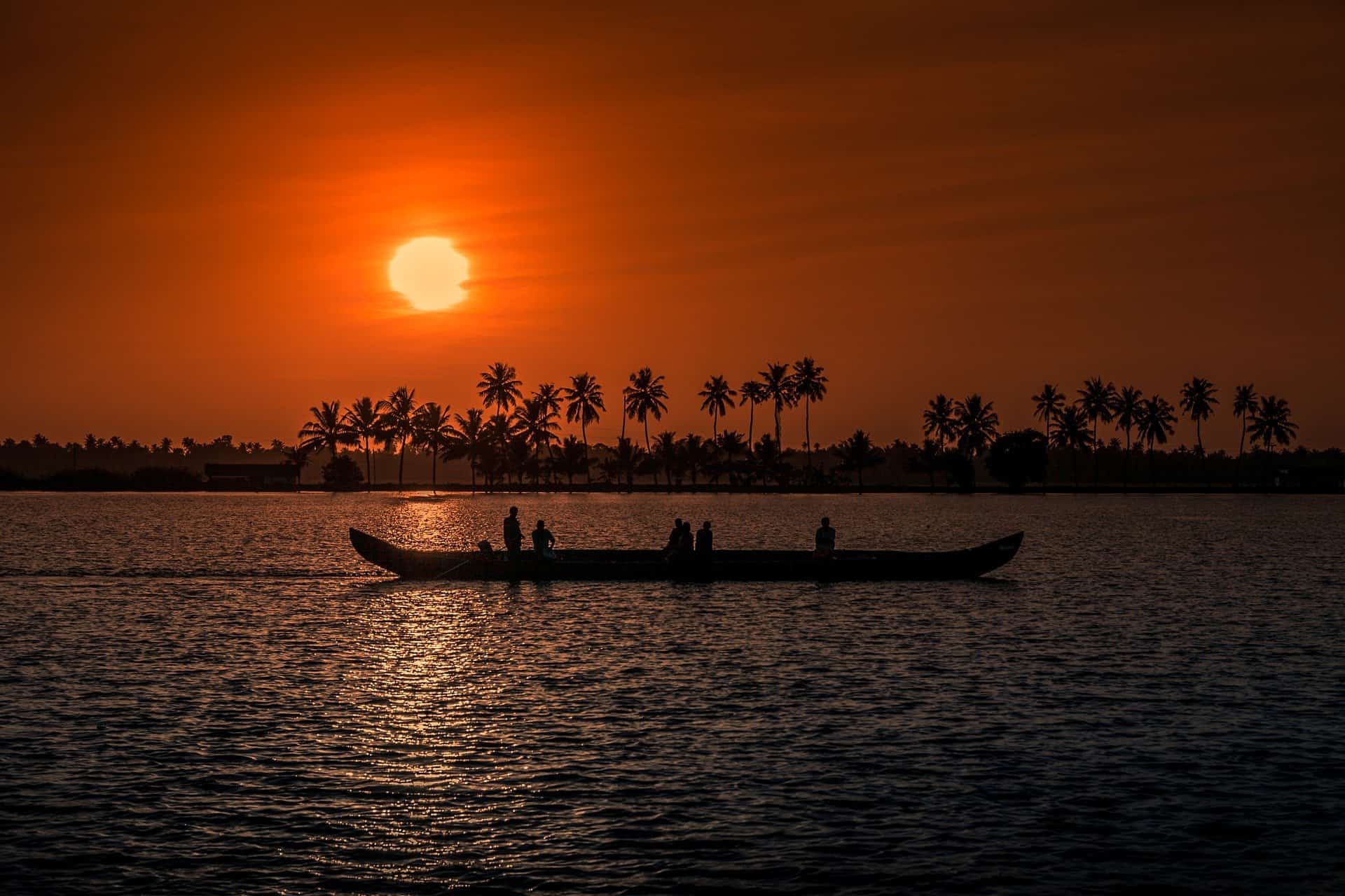 MUNNAR, ALLEPPEY & KOVALAM